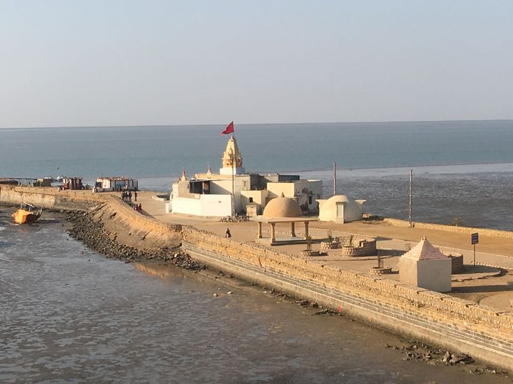 Narayan Sarovar & Koteshwar — Kutch sightseeing taxi by Amber Tours and Travels